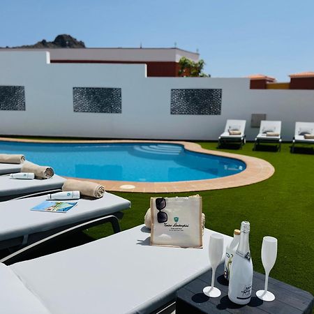 Villa Amorio A Spacious Modern Getaway With A Private Heated Pool & Sea Views Costa Adeje  Exteriér fotografie