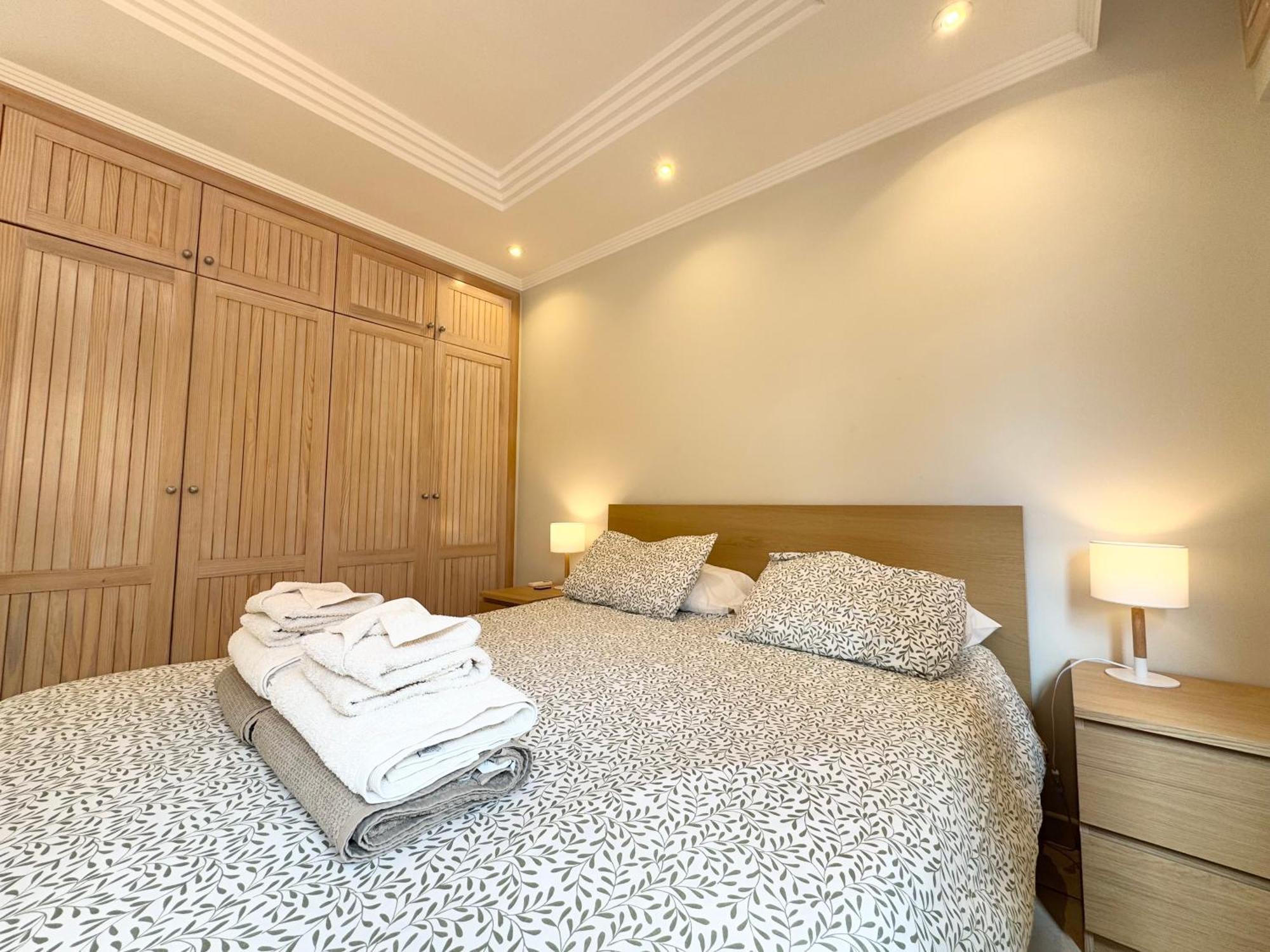 Villa Amorio A Spacious Modern Getaway With A Private Heated Pool & Sea Views Costa Adeje  Exteriér fotografie