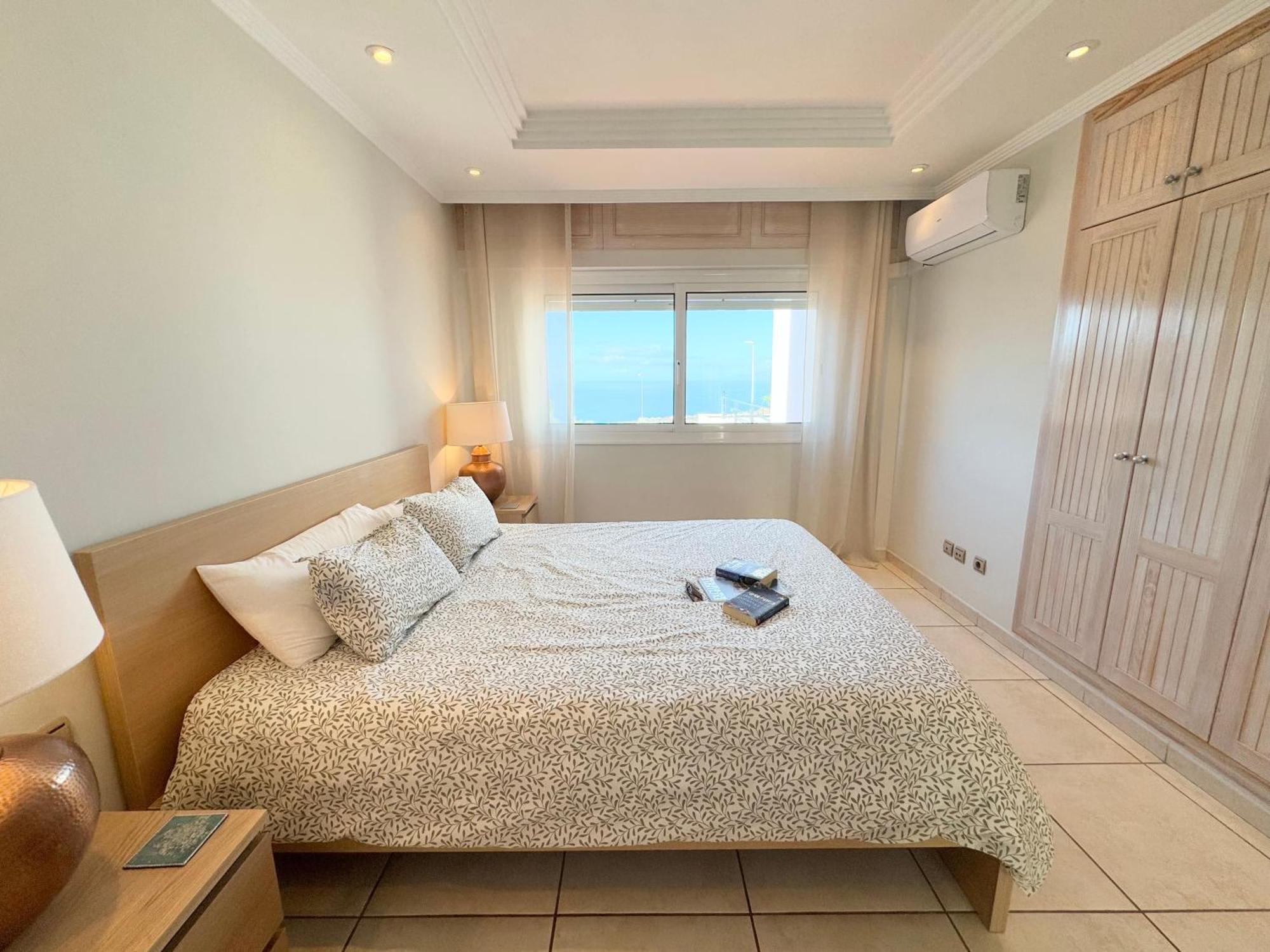 Villa Amorio A Spacious Modern Getaway With A Private Heated Pool & Sea Views Costa Adeje  Exteriér fotografie